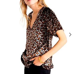 Madewell velvet tulip sleeve ruffle hem top in petite blooms size xxs